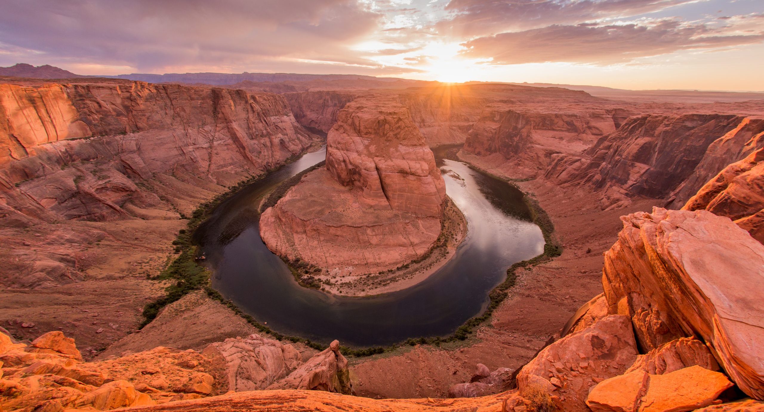 The Best Time to Visit Horseshoe Bend and How to Avoid the Crowds